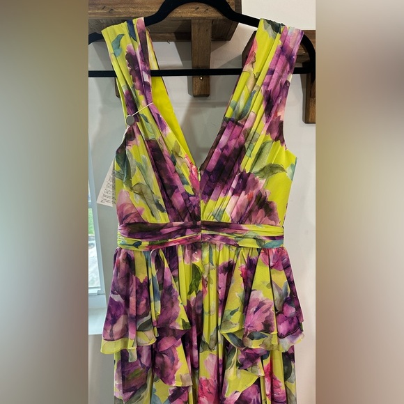 NWT Badgley Mischka Floral Ruffle V Neck Gown Purple Yellow Green 8 - Picture 6 of 16